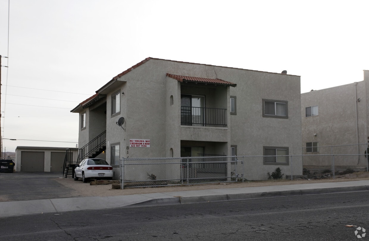 Foto principal - 812 E Virginia Way