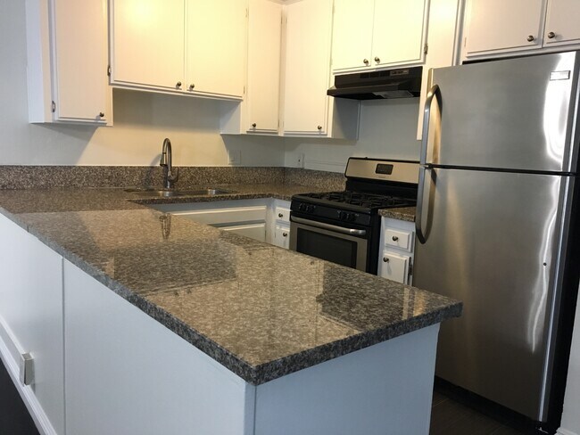 Foto del edificio - 132 E Adams Blvd