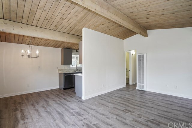 Foto del edificio - 2545 Elden Ave