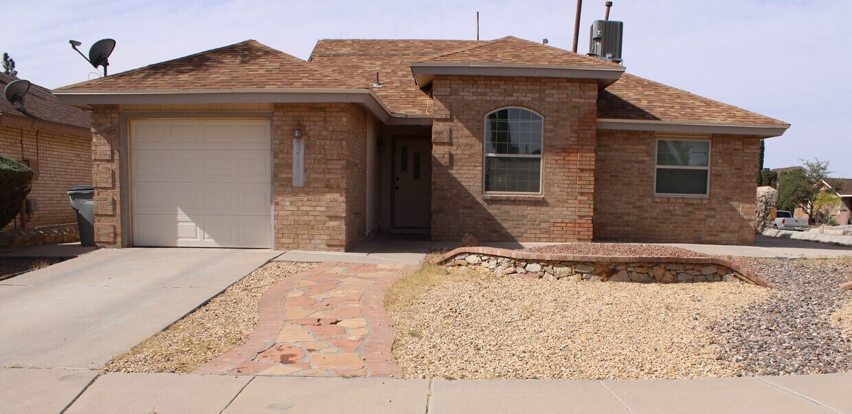 Primary Photo - 12199 El Greco Cir