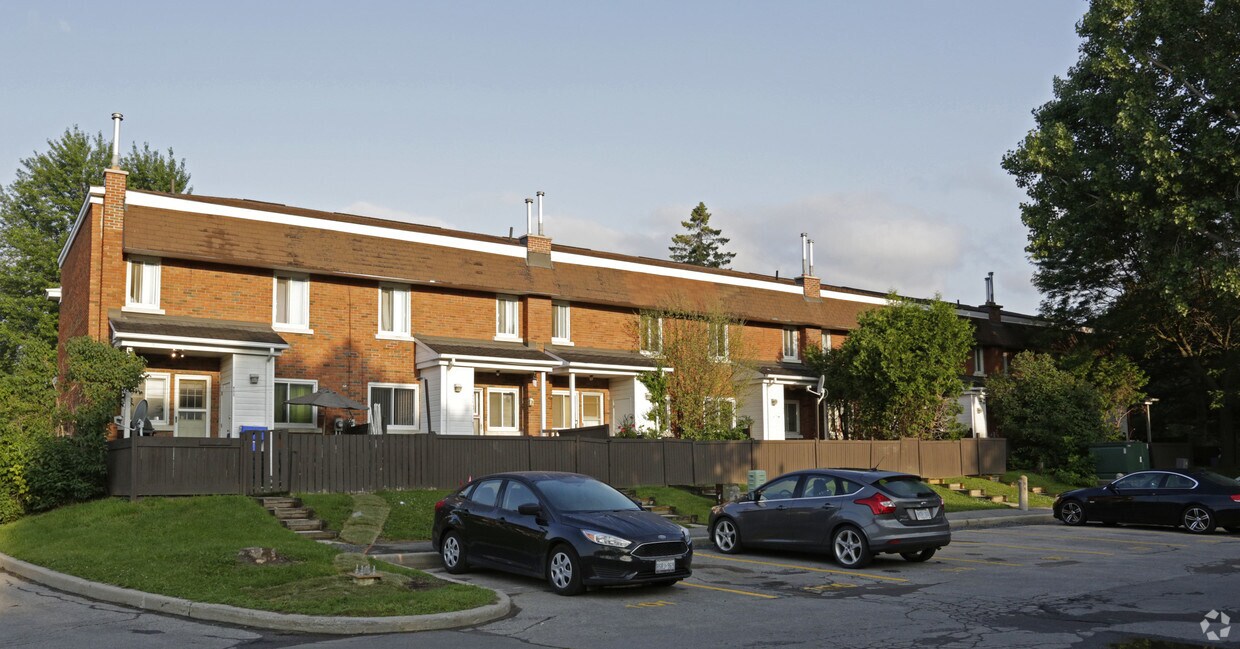 Building Photo - Skyway Homes