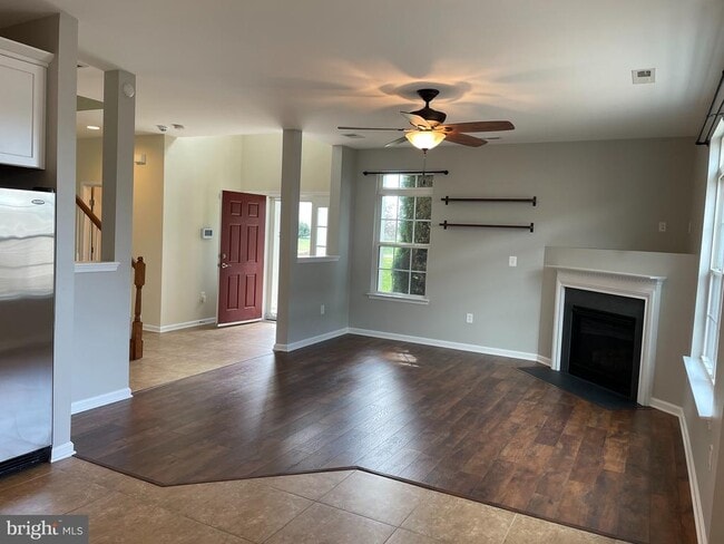 Building Photo - 114 Bowling Green Cir