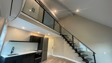Building Photo - 450 Piermont Ave