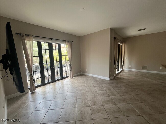 Building Photo - 8001 Via Monte Carlo Way