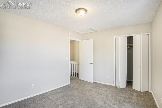 Building Photo - 2624 Bannister Ct