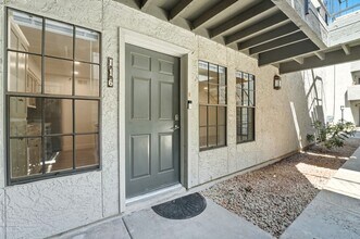Building Photo - 8020 E Thomas Rd