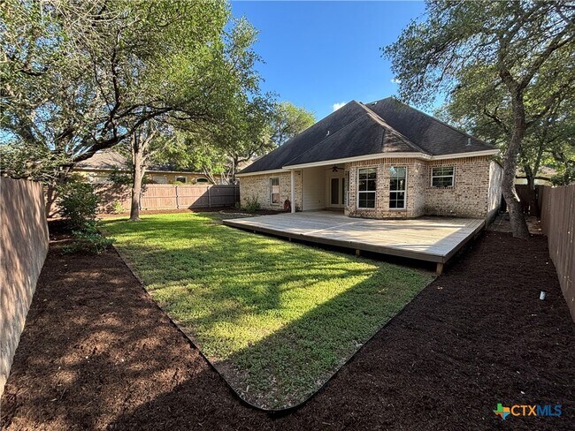 Foto del edificio - 2610 Fairwood Dr