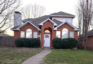 Building Photo - 1704 Shady Creek Dr