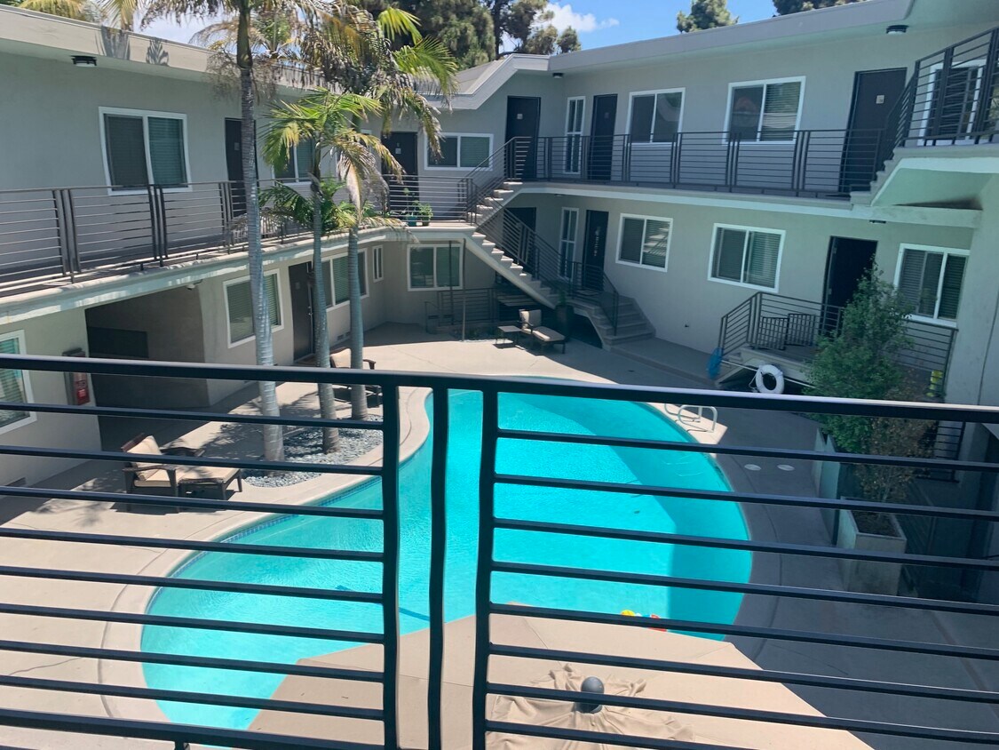 6202 S Pacific Coast Hwy Unit 13, Redondo Beach, CA 90277 Apartments