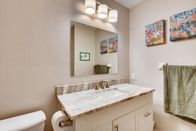 Foto del edificio - 415 Winnetka Ave S