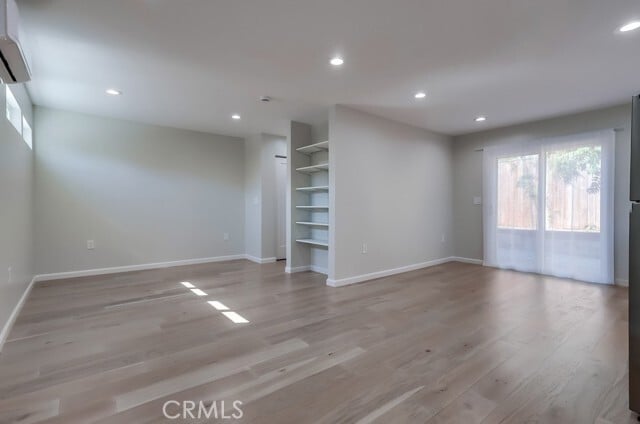 Building Photo - 672 Cypress Ave