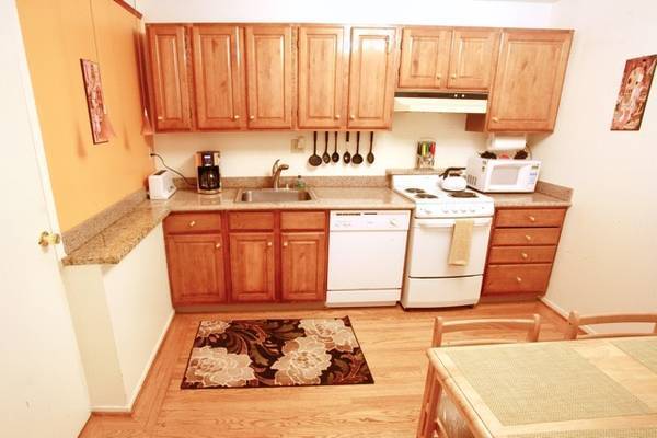 Building Photo - 1562 11th Ave