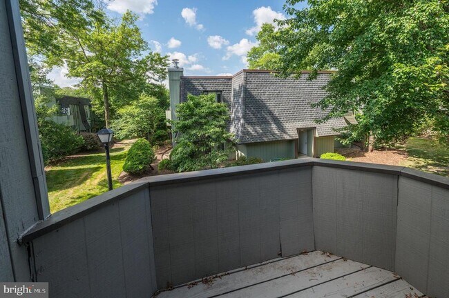 Foto del edificio - 25 S Church Rd