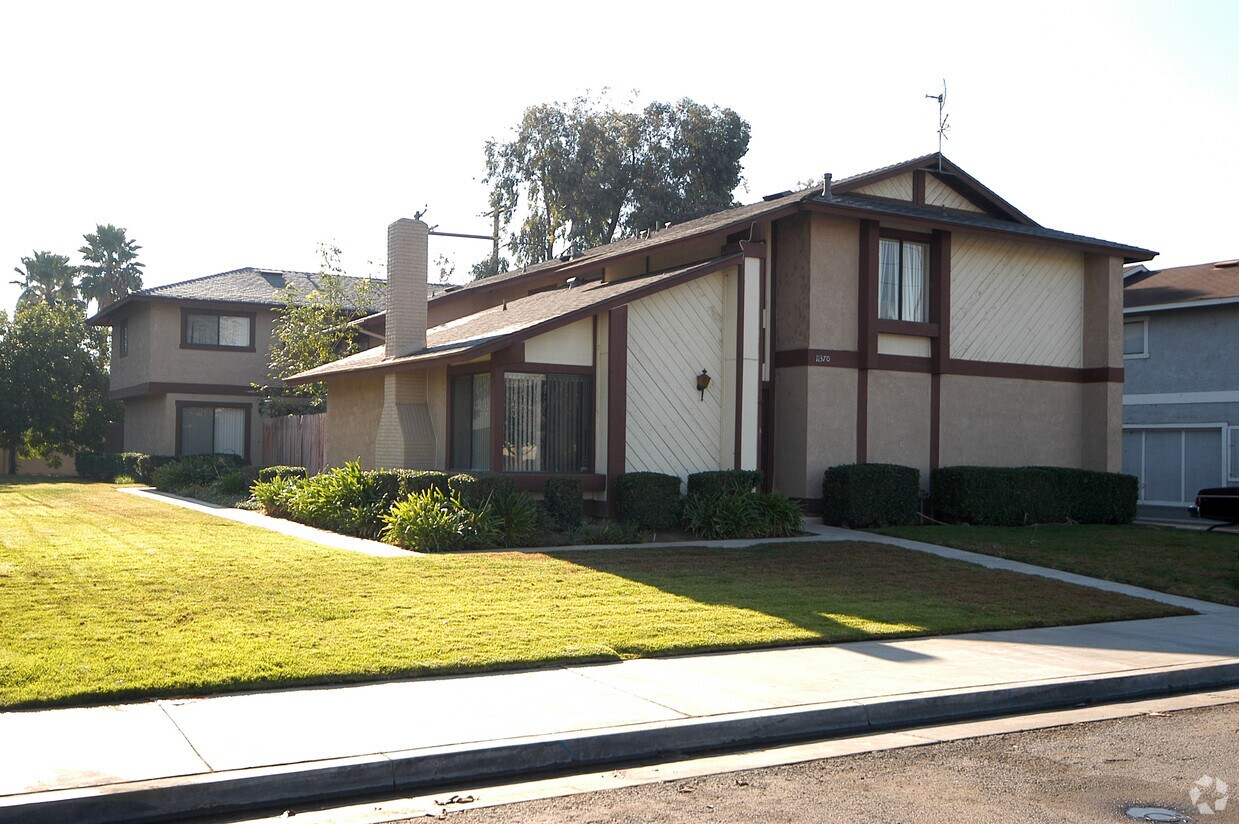 Building Photo - HISTORIC DOWNTOWN 4PLEX IN RIVERSIDE
