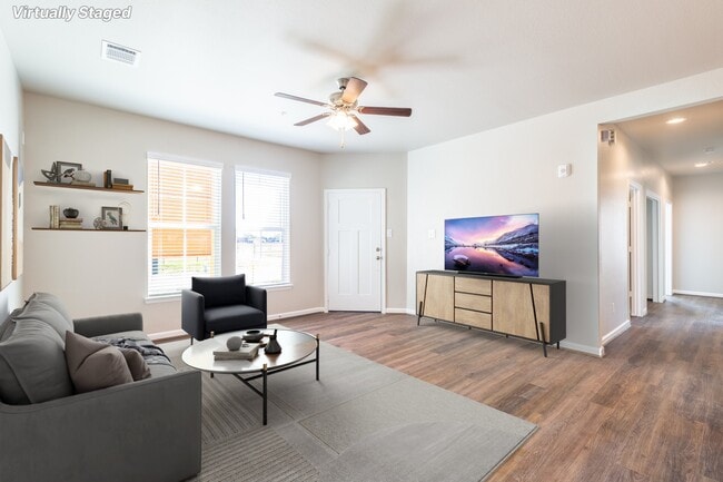 Building Photo - 135 Pk Pl Cir