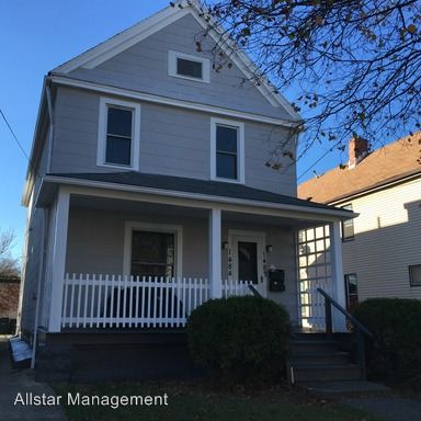Primary Photo - 1484 Rockway Ave