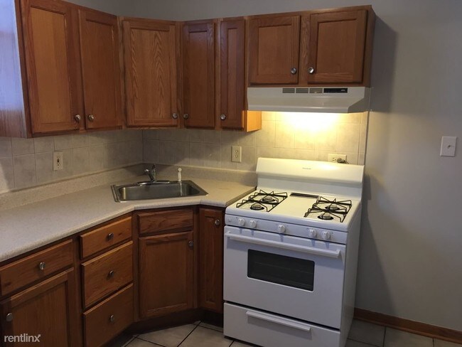 Building Photo - 2650 W 64th St