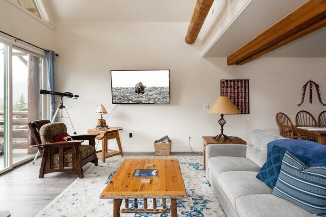 Foto del edificio - 17 Saddle Ridge Rd