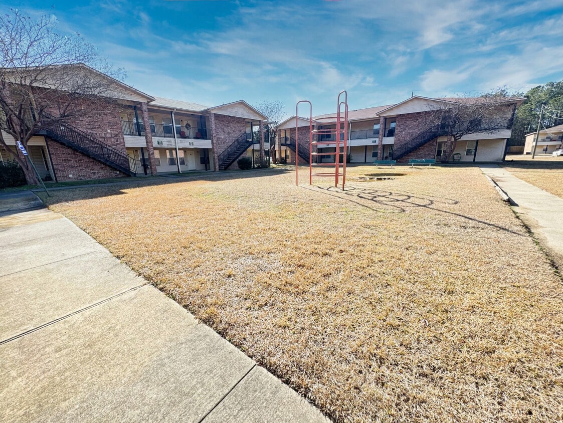 Building Photo - Palmwood Place