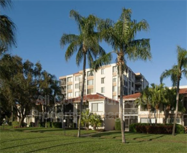 Building Photo - 6219 Palma Del Mar Blvd S