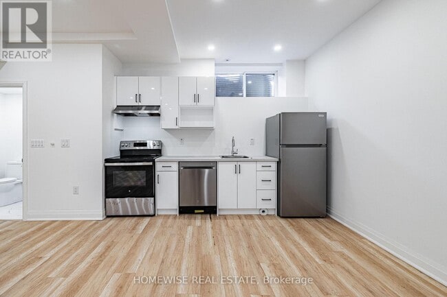 Building Photo - 11 Craig Crescent