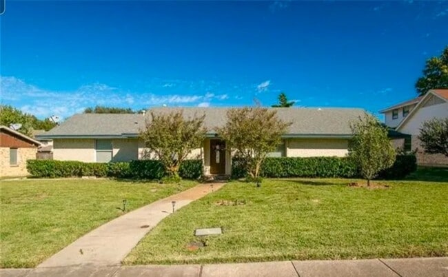 Photo - 3600 Janlyn Ln House