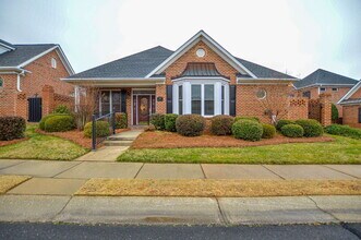 Building Photo - 986 Blakeley Walk