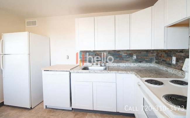 Photo - 235 S Ingalls St Apartment