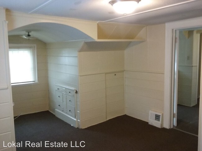 Foto del edificio - 5451 Grasmere Ave