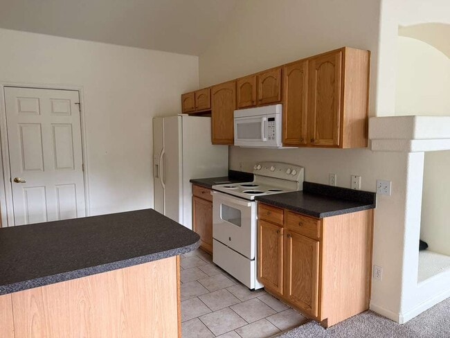 Foto del edificio - 22675 E Ontario Dr