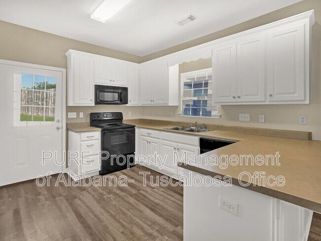 Building Photo - 9750 Moonlight Dr