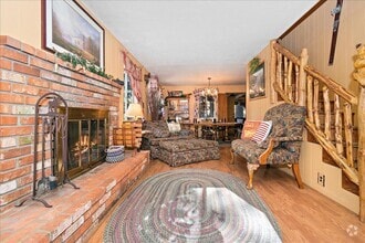 Building Photo - 420 Sheridan Dr