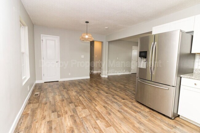 Foto del edificio - 3629 Thrushwood Dr