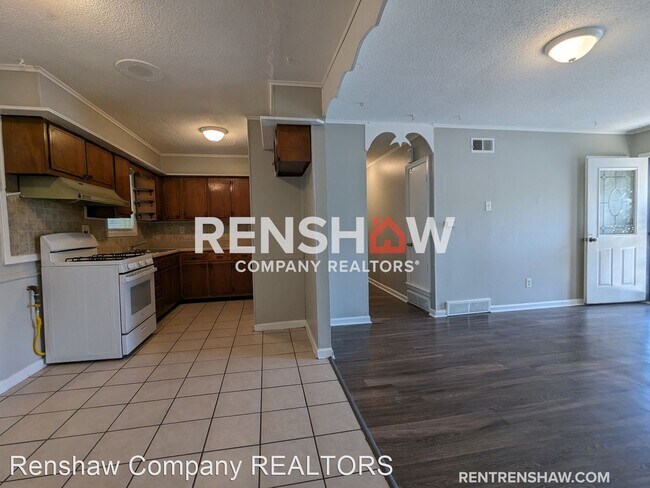 Foto del edificio - 3 br, 1 bath House - 3253 Markley St