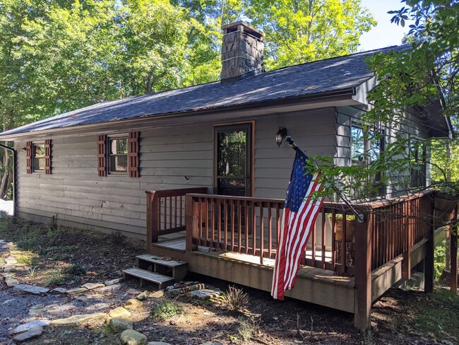 Building Photo - 767 Hawk Ridge Road