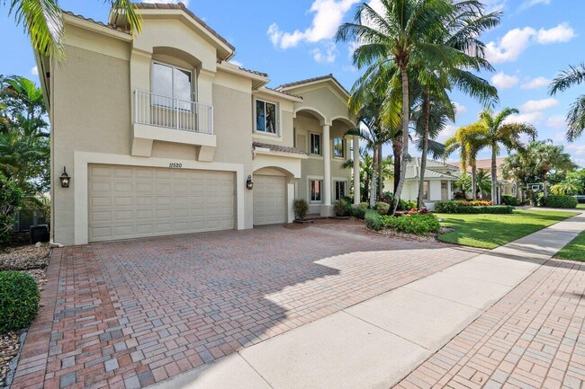 Foto del edificio - 11520 Paradise Cove Ln