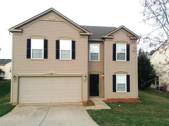 Building Photo - 205 Farm Springs Rd