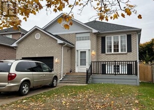 Building Photo - 11 Draper Crescent