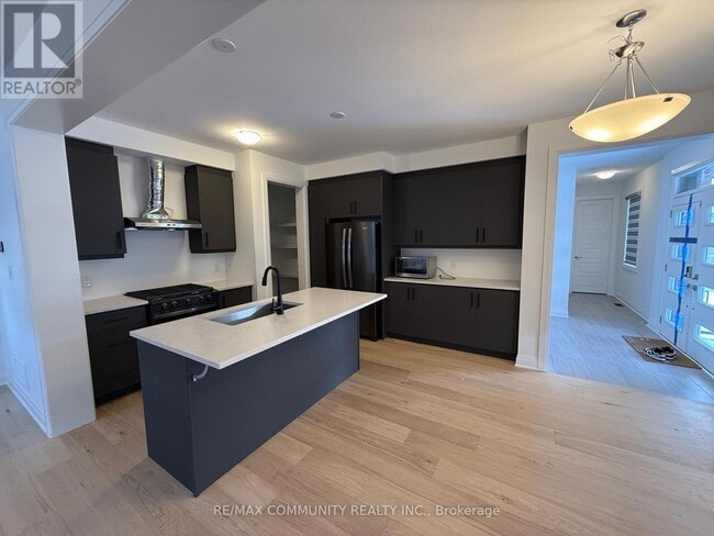 Photo du bâtiment - 3407 Braeside Wy