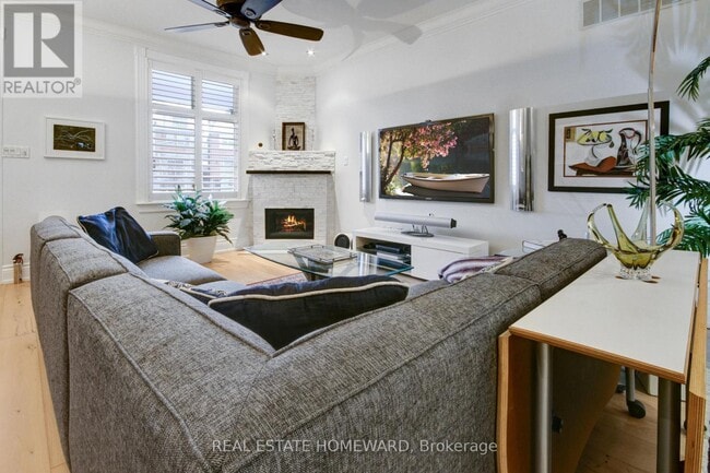 Building Photo - 55 Woodbine Ave