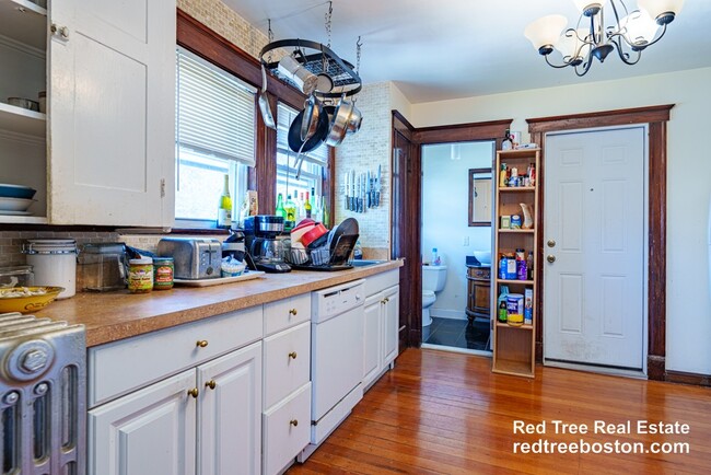 Photo - 8 Niles St Apartment