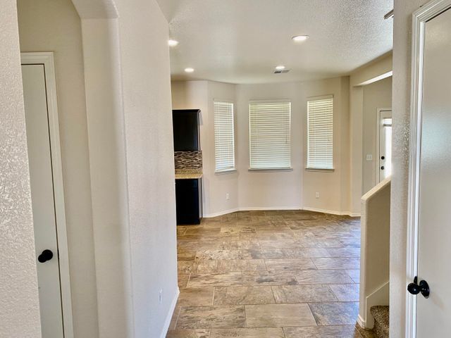 Building Photo - 14972 Boer Trail