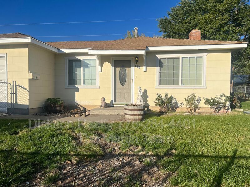 Primary Photo - 915 Melrose Dr