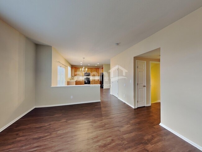 Foto del edificio - 4291 Threshing Dr