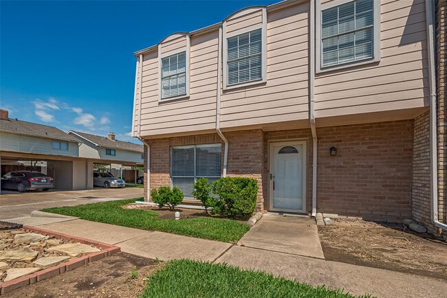 Foto del edificio - 762 Thicket Ln