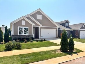 Building Photo - 4592 Kobus Ct.