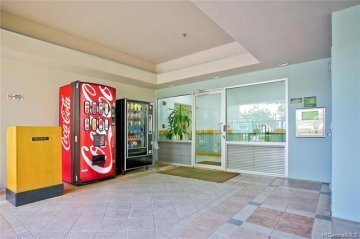 Foto del edificio - 1448 Young St