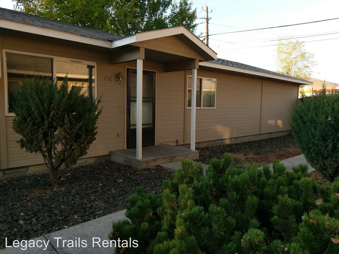 716 Frey Rd NW, Ephrata, WA 98823 Condo for Rent in Ephrata, WA