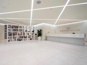 Building Photo - 4250 Biscayne Blvd