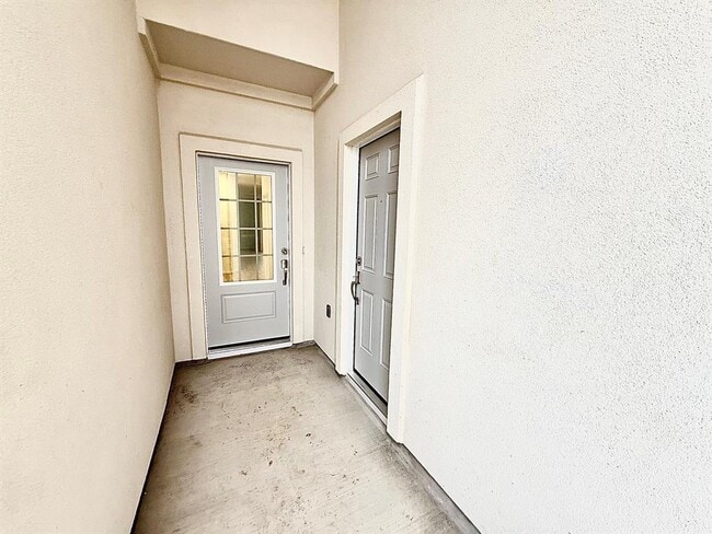 Foto del edificio - 1724 Four Waters Lp